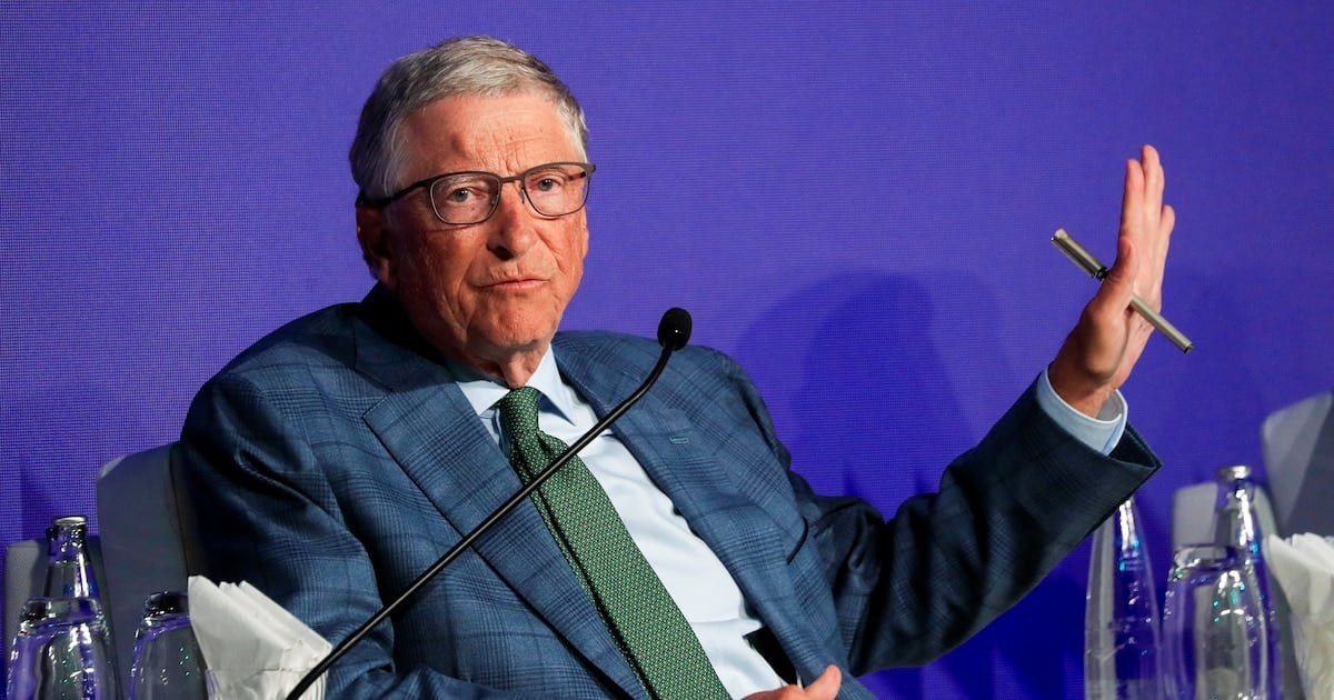 Bill Gates se pone el traje de aguafiestas: dice que la IA puede ser una maravilla o un desastre, y que todavía nadie sabe cuál