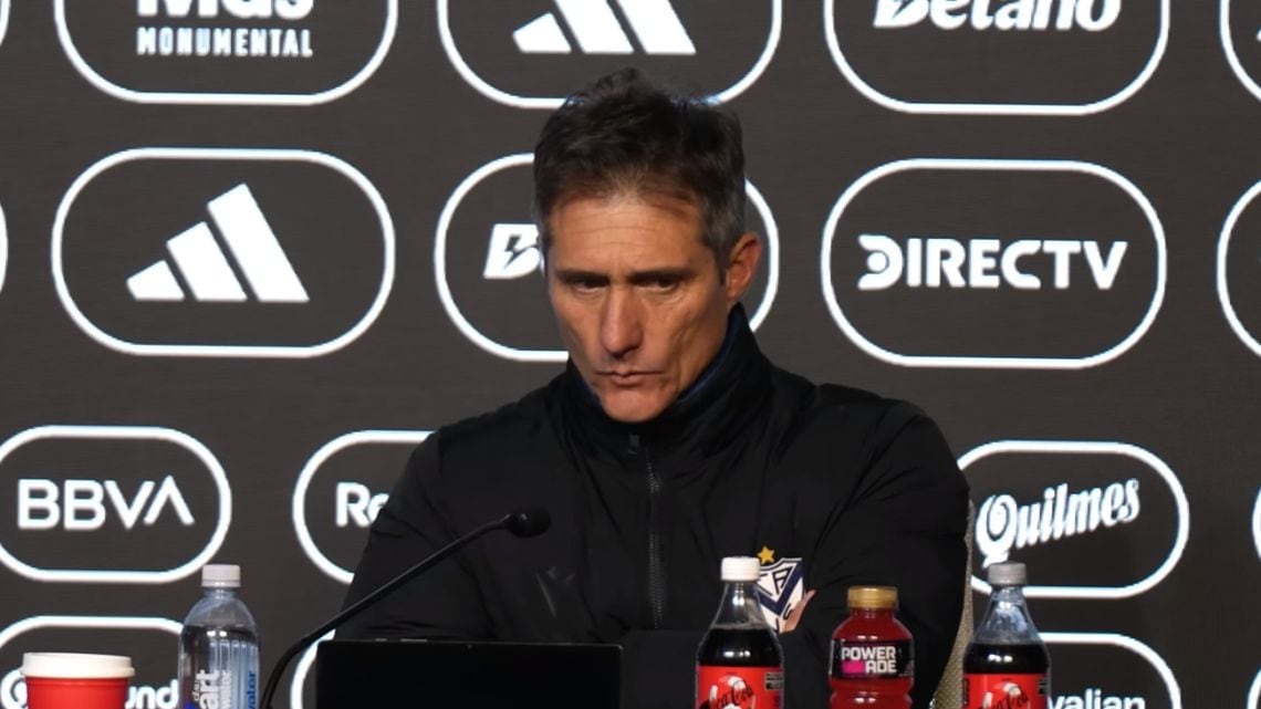El Fortín se topó con el VAR y el Mellizo estalló: a Vélez le empataron el gusto con Riestra