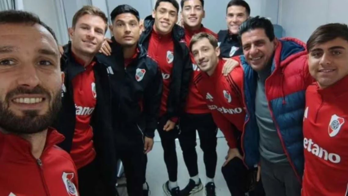 Bustos y Viña, los dos expedientes que River no logra cerrar antes del cierre del libro de pases