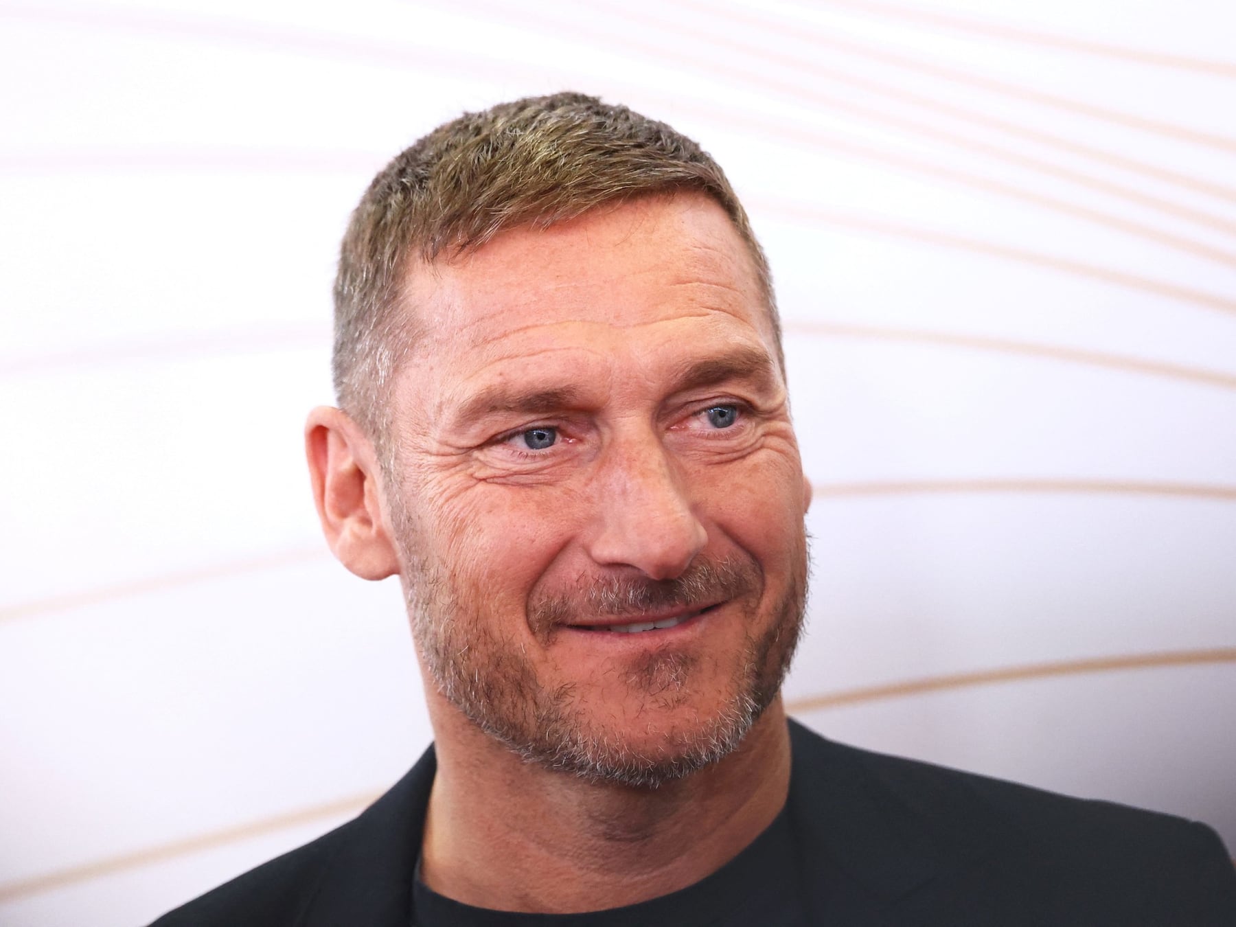 El capitán eterno se calza el buzo de manager: Totti se mete de lleno en el básquet de Roma
