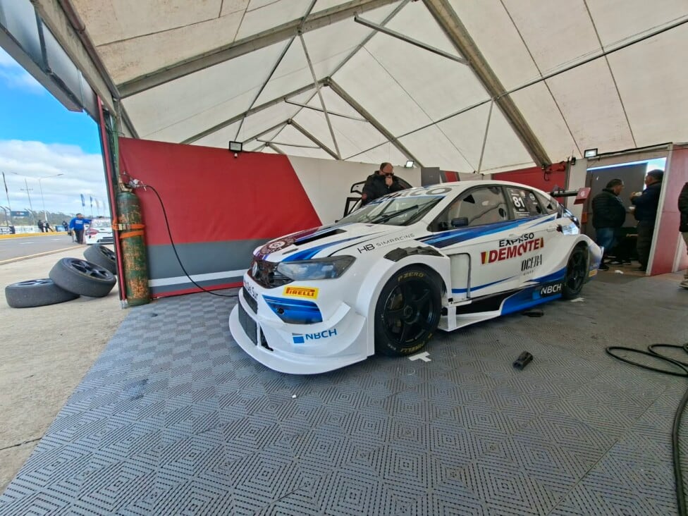 Carabajal voló en Junín y le metió un cacho de vértigo a un TC2000 que viene parejísimo