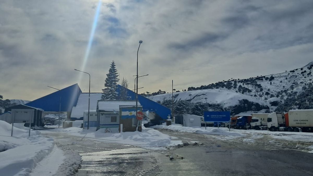 Neuquén ajusta los relojes de la cordillera: qué cambia en los pasos a Chile tras el horario de verano chileno