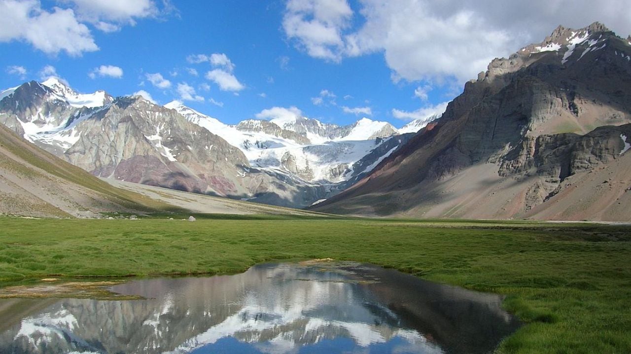 Cinco montañas de la Argentina disputan un lugar en el podio internacional del turismo de altura