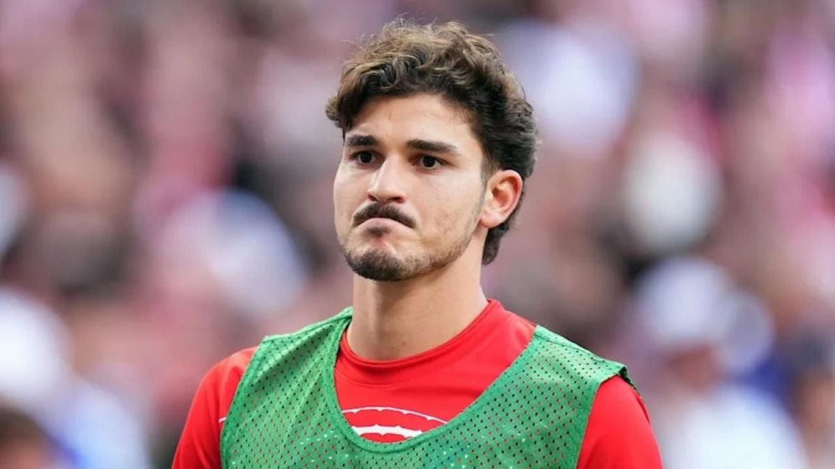 La Araña se queda en Madrid: Julián Álvarez no viaja a San Sebastián por una sobrecarga y preocupa de cara al clásico