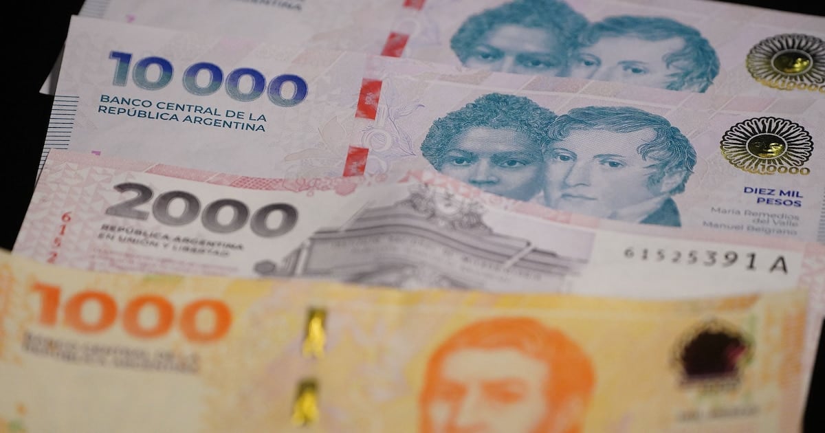 El billete de mil pesos, entre la pérdida de poder de compra y el avance de las denominaciones mayores