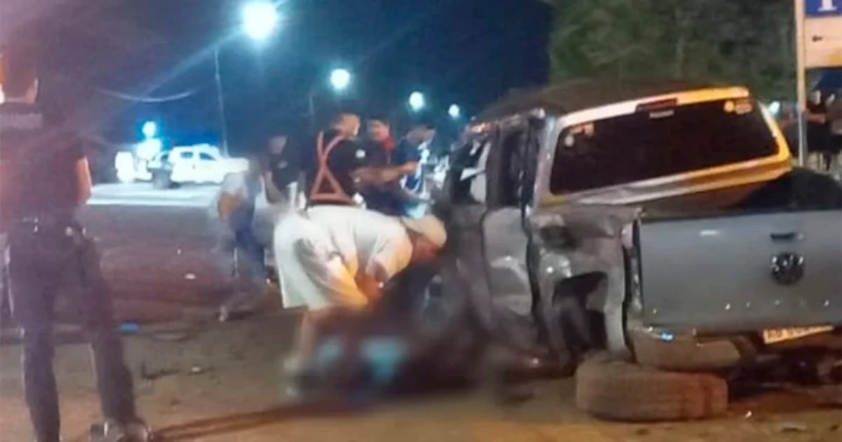 Choque frontal entre dos camionetas en San Vicente: dos muertos y cinco heridos, dos de ellos gendarmes