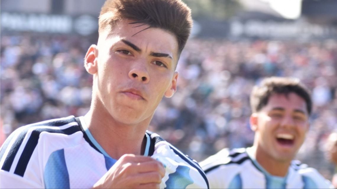 Lo gritó en el final: Argentina le ganó 1-0 a Perú con un golazo de Espíndola y va por el oro en Rosario