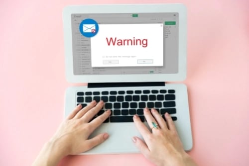 La IA que leía la casilla de tu jefe y le escribía el mail perfecto para vaciarte la cuenta