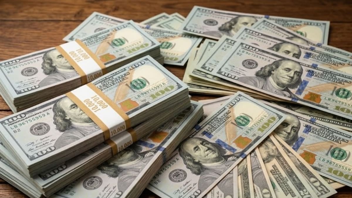 El dólar oficial cerró la jornada sin cambios y se sostuvo en $1545 para la venta