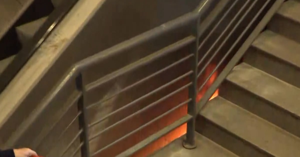 Incendio en una escalera mecánica de Constitución: evacuaron la terminal y hospitalizaron a un joven