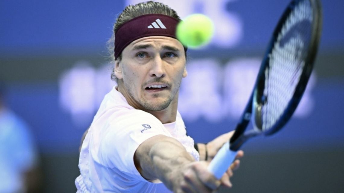 Zverev arrancó con el pie derecho en Shanghái y se plantó a favor de los cinco sets