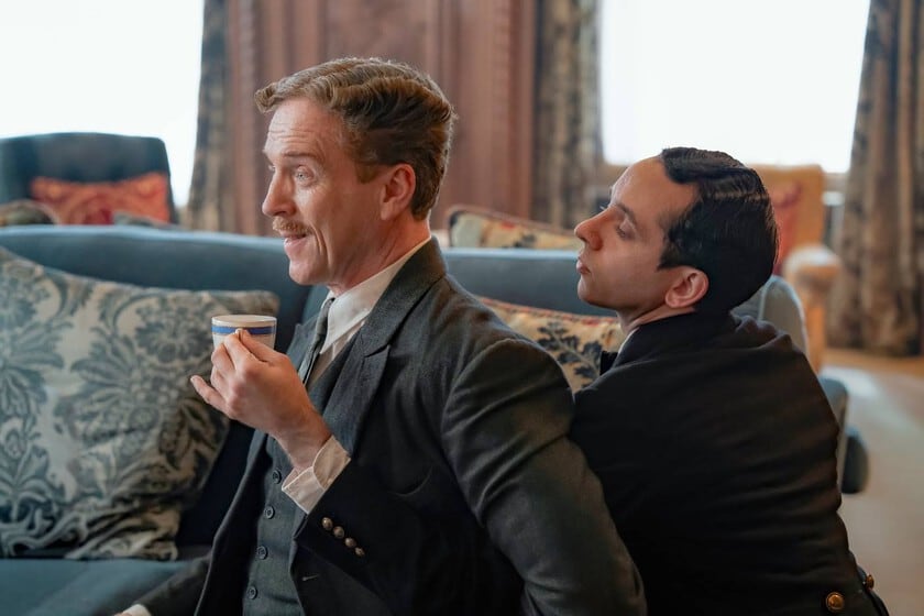 "Fackham Hall": cuando Downton Abbey se cruza con el humor del té de las cinco