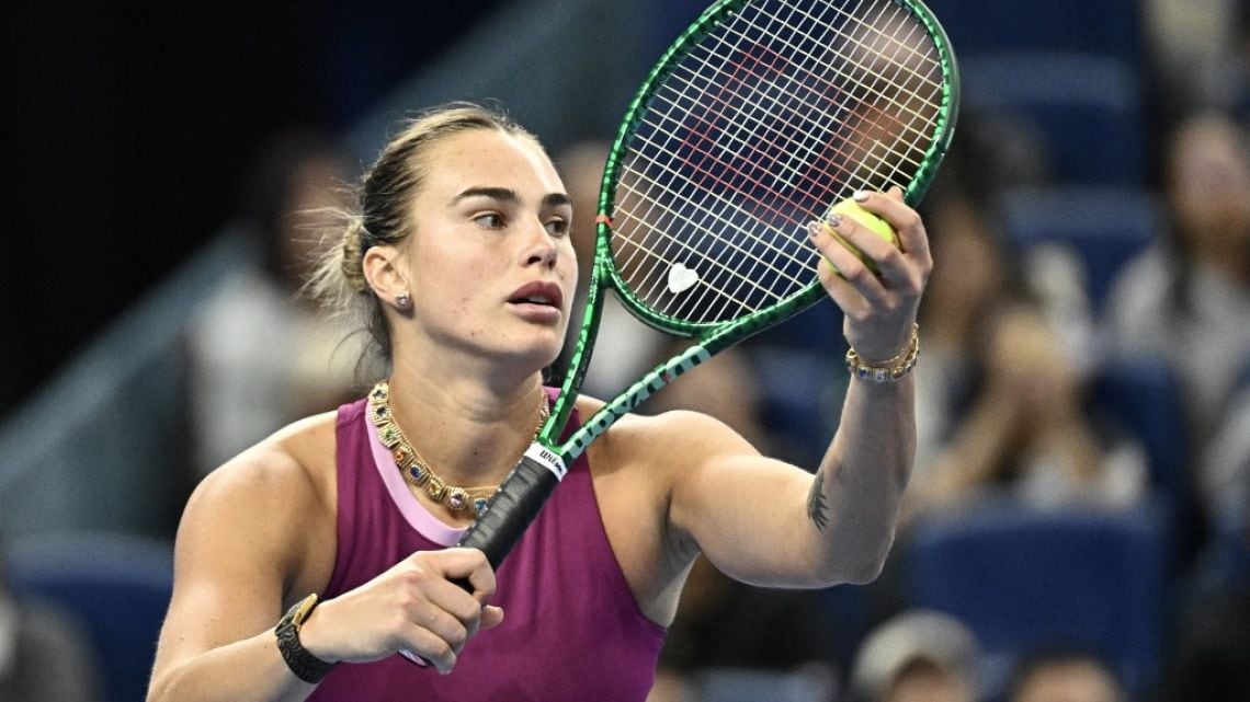 La bielorrusa vuelve a escena: Sabalenka pasó el primer examen en Pekín y ya piensa en Bartunkova