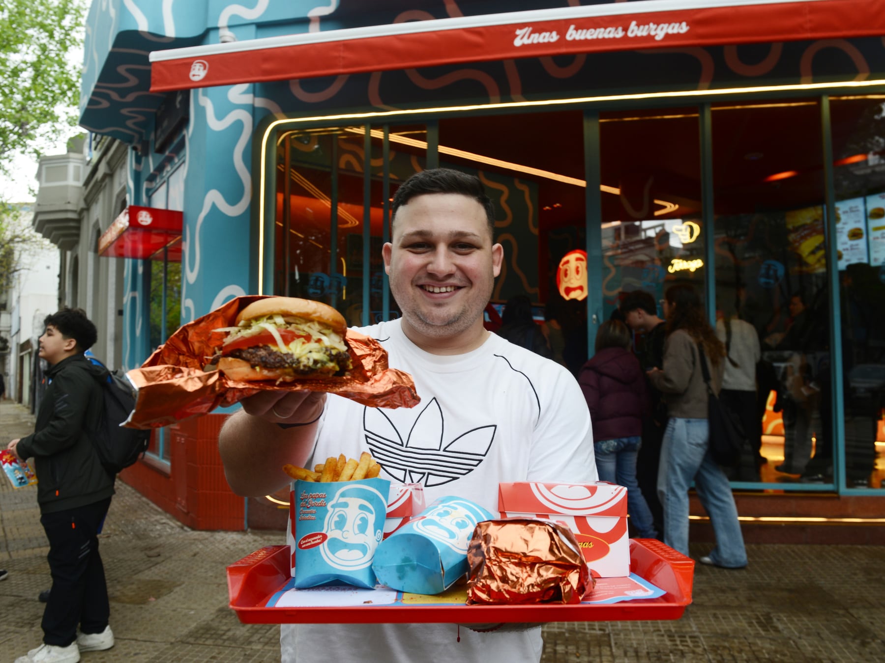Gordis Burger aterriza en Palermo con recetas de smash firmadas por Federico Perales