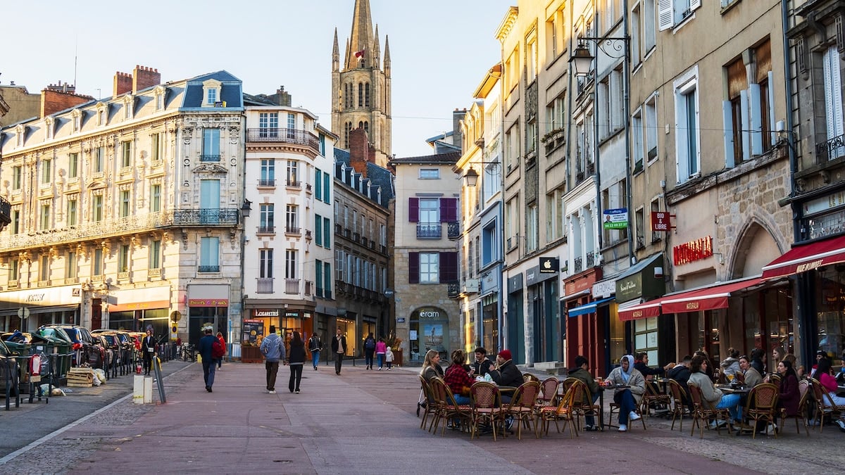 Limoges invita a un recorrido por el esmalte y la porcelana, oficios con más de un milenio de historia en el centro de Francia