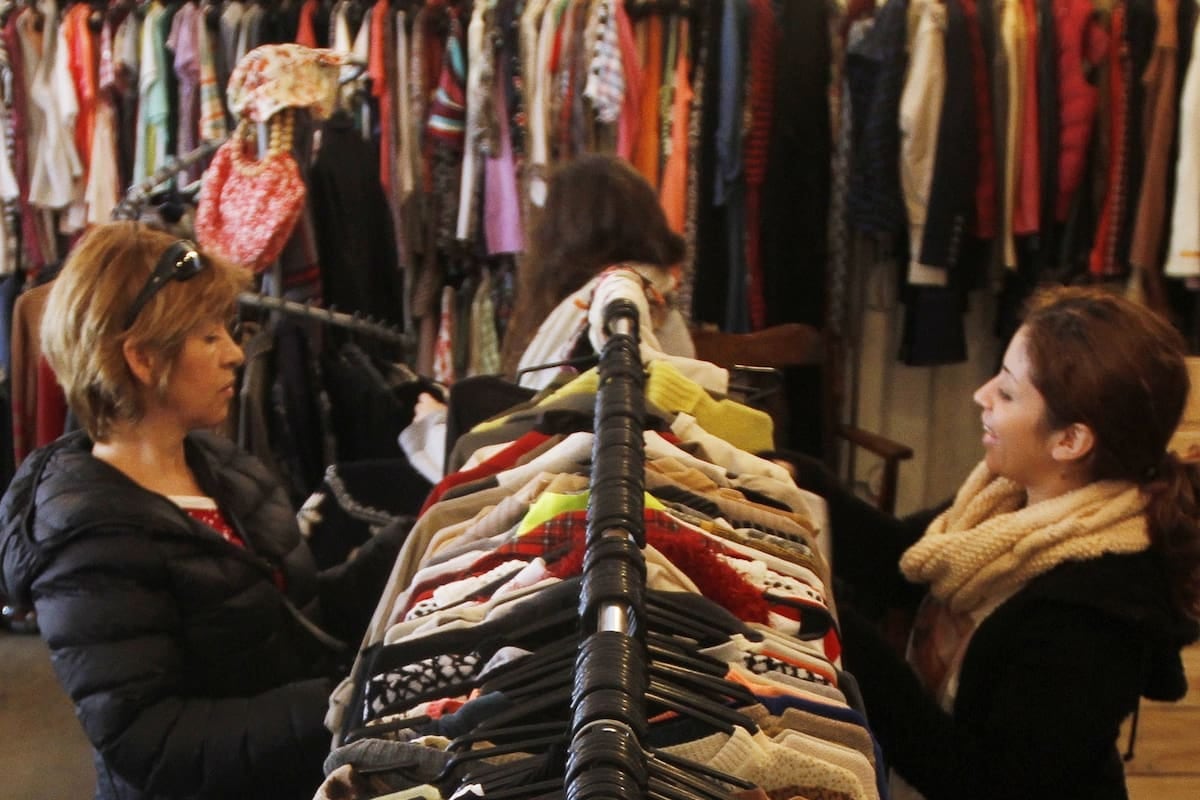 Consumo en septiembre: las familias recortaron gastos grandes y se inclinaron por las segundas marcas