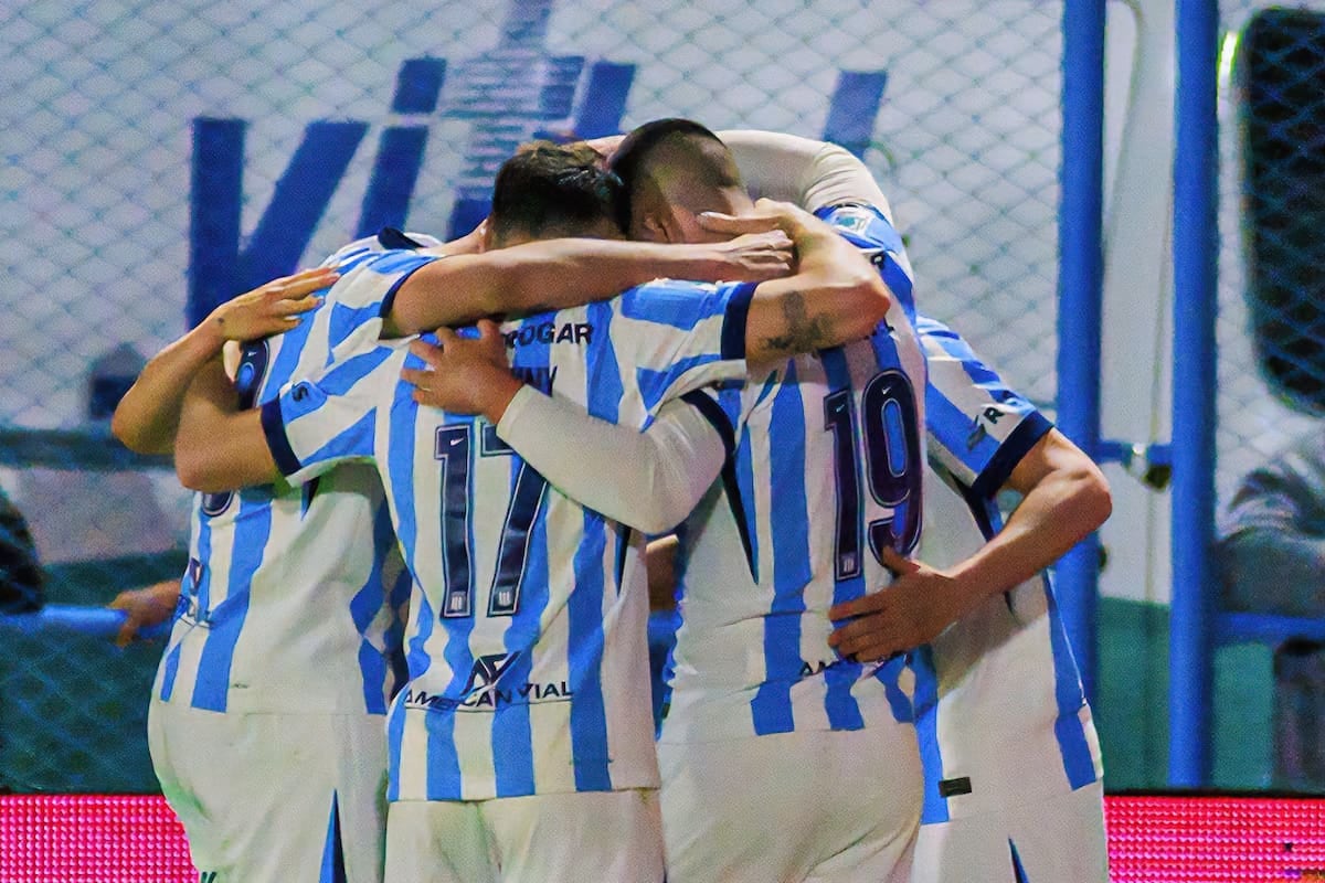 La Academia respira en Río Cuarto: triunfo 2-1 con golazos y debut interino de Romero
