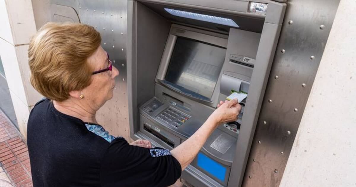 Jubilaciones de octubre: la mínima se ubicará en 505.748,51 pesos tras la suba del 1,66% y el bono de 70.000