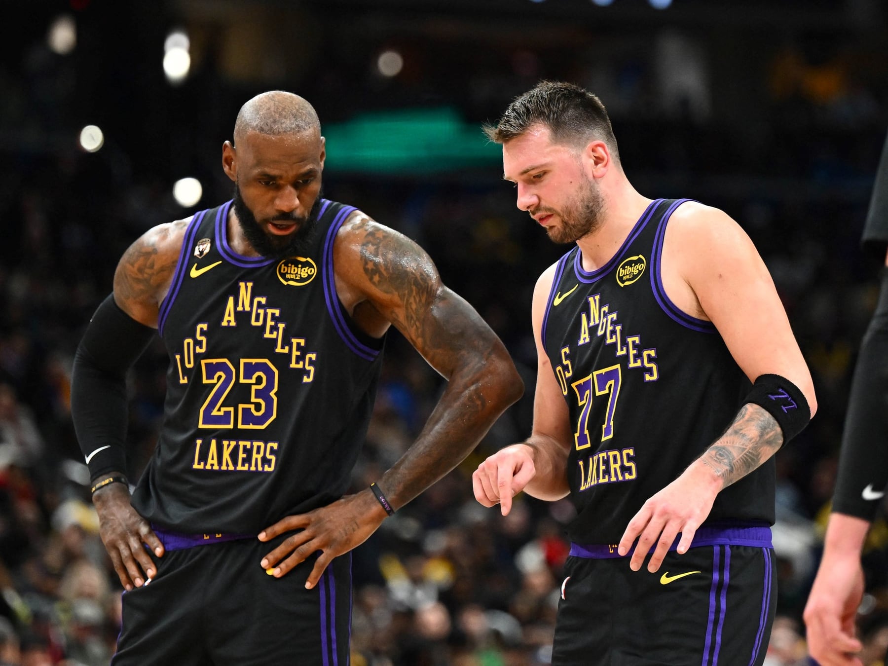 Los Lakers de Redick empezaron la pretemporada con una paliza y la firma de Doncic