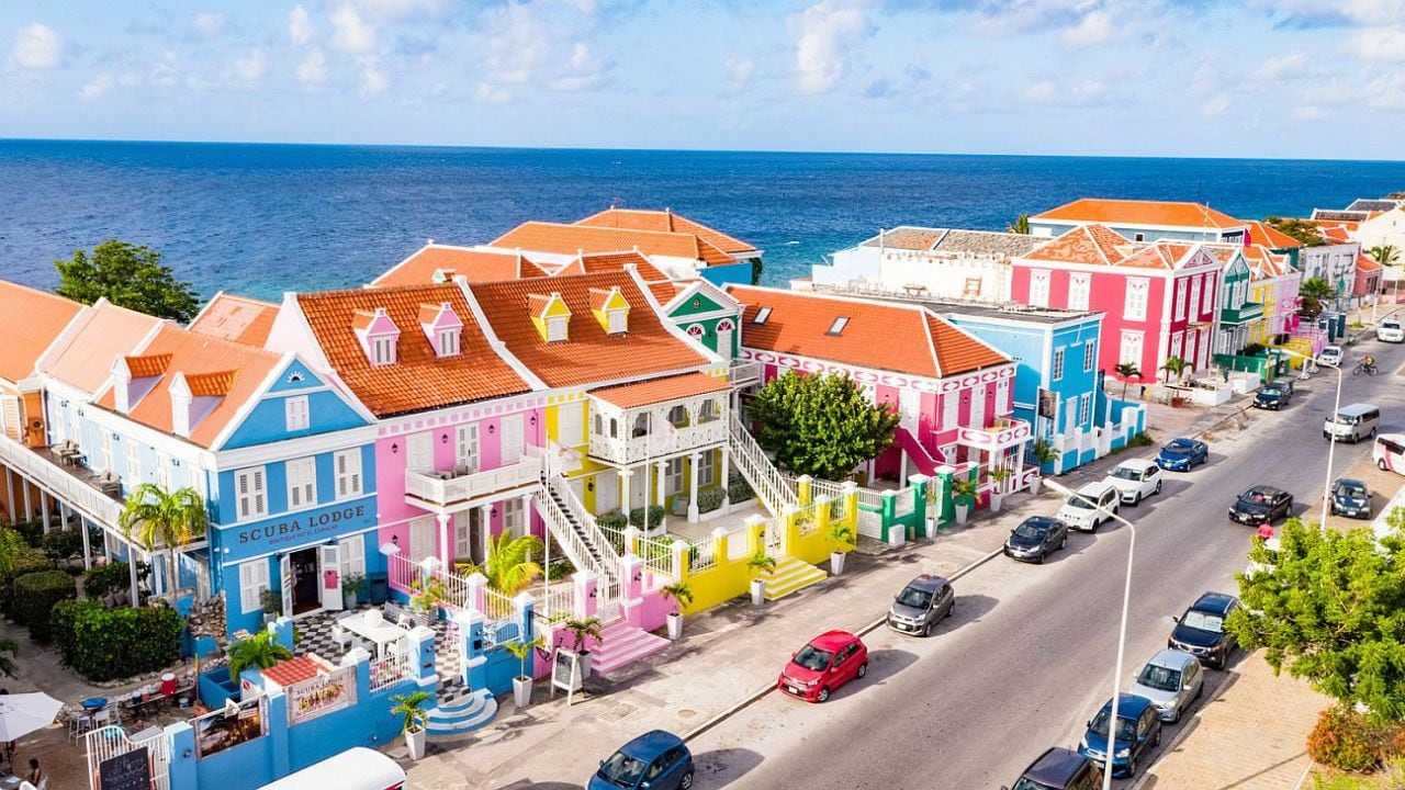 Curazao, una isla del Caribe sur que combina calas, patrimonio holandés y rutas en todoterreno por su costa oeste