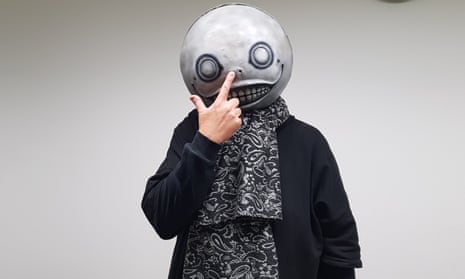 Yoko Taro, el director que ya cumplió su sueño y ahora escribe Evangelion para espantar la demencia