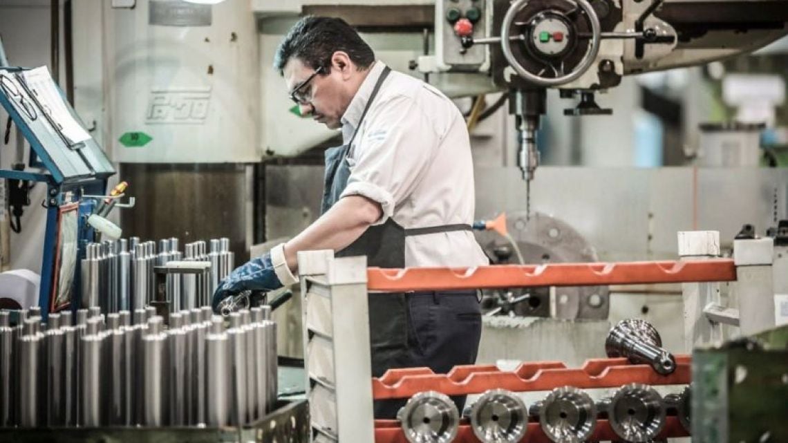 La industria argentina perdió más de 66 mil puestos registrados en dos años y la mitad de las provincias quedaron en rojo