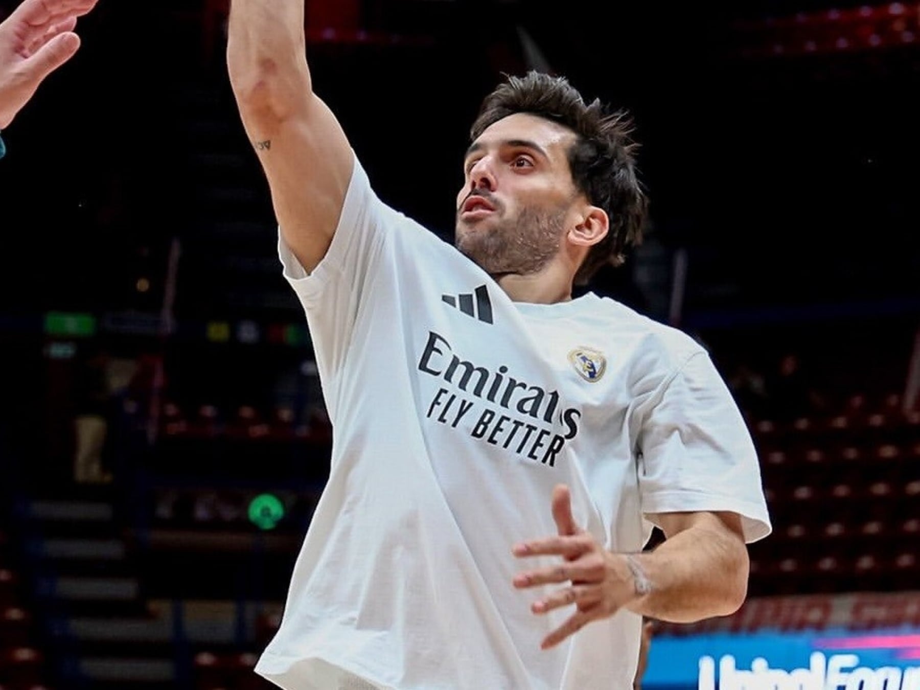 Campazzo y Bolmaro se cruzaron en Europa y el que festejó fue el Merengue