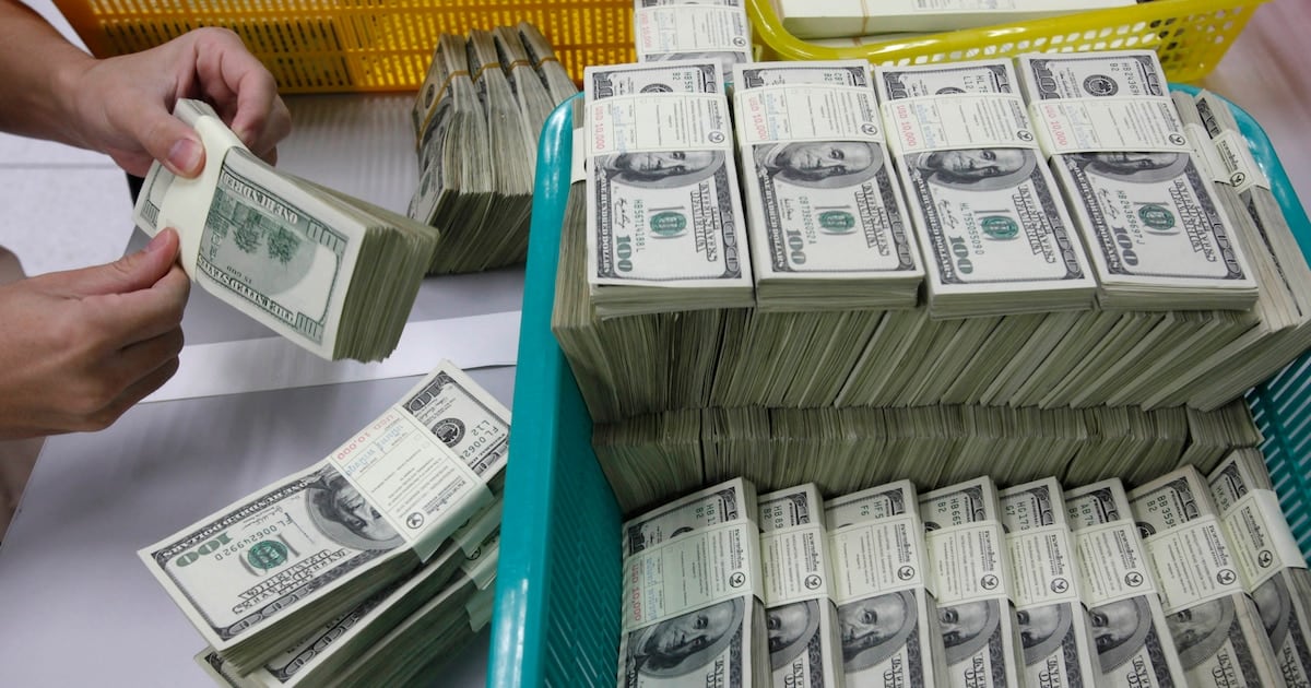 Dólar sin cambios: el mayorista tocó los $1.513 y el blue se sostuvo en $1.550