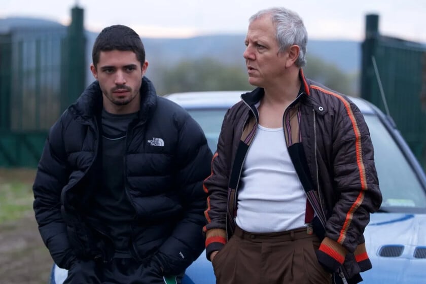 Jaime Lorente cruza la cámara y se pierde en el camino fácil del thriller