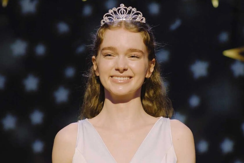 La canción que Flanagan escuchó antes de salir y le terminó reescribiendo 'Carrie'