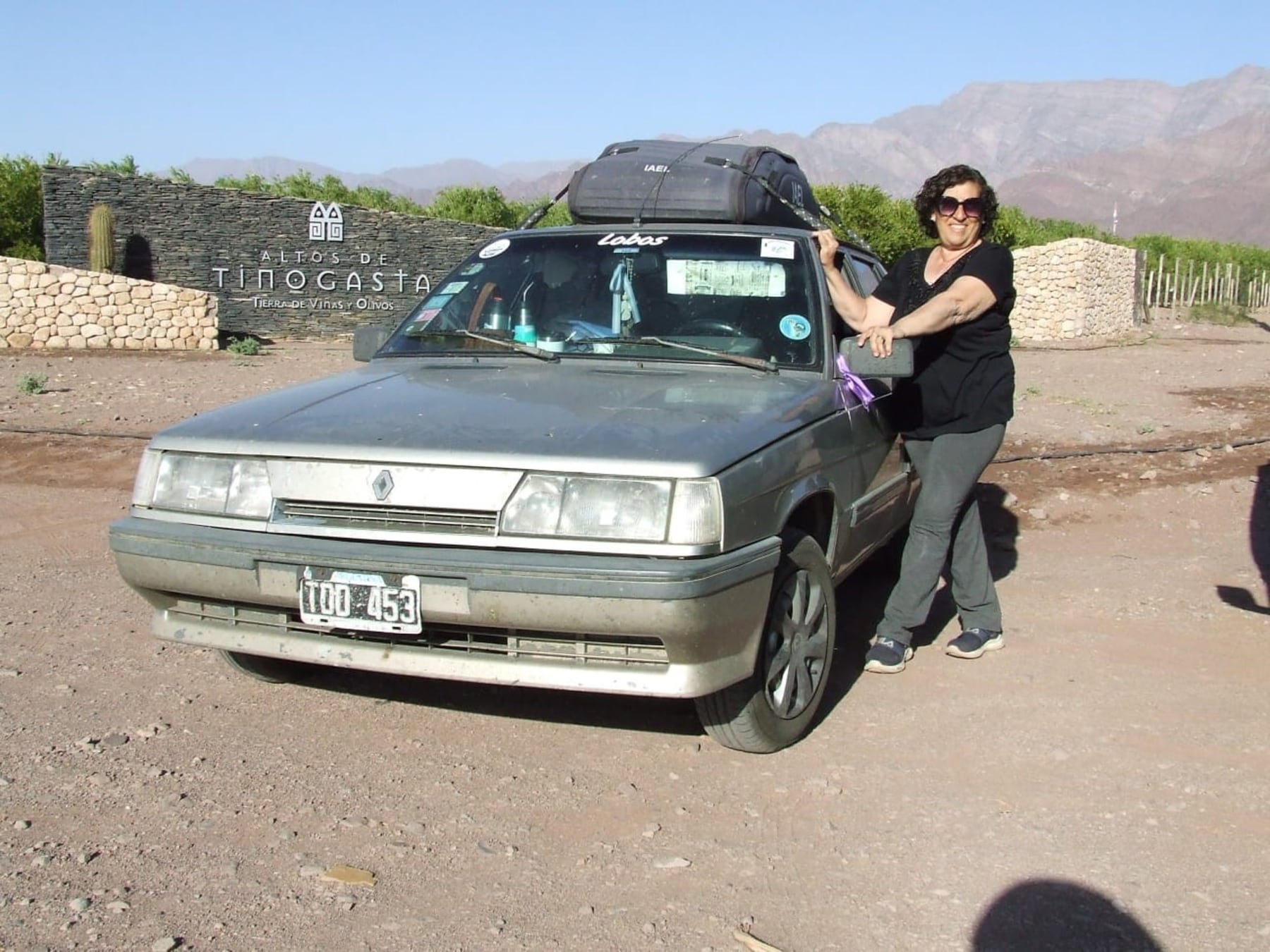 Delia Torres, la jubilada de Lobos que transformó un Renault 11 en su casa rodante y ya lleva cinco años ruta adentro