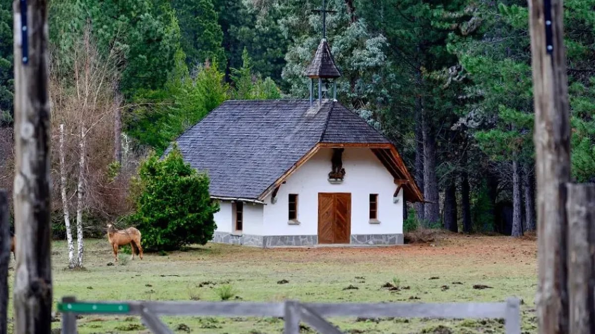 Un rincón alpino en plena Patagonia: la capilla que un príncipe alemán dejó como herencia en Meliquina