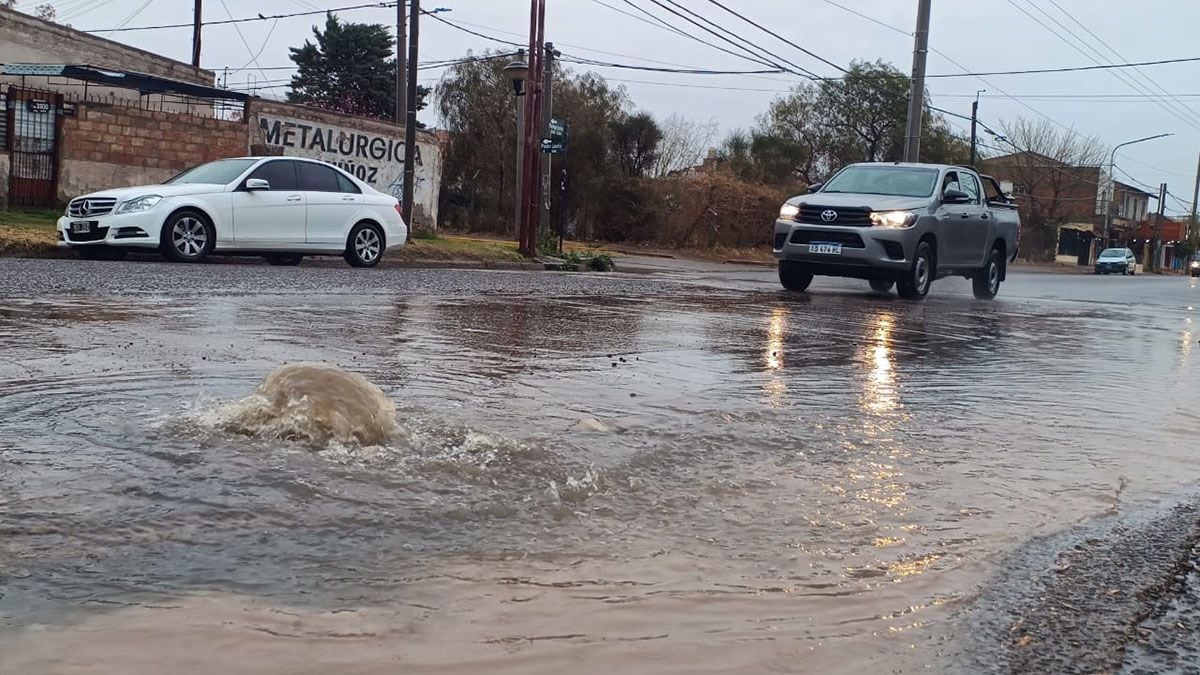Una semana bajo el agua: Neuquén se prepara para cinco días de lluvia, viento y un golpe de frío polar que se sentirá de lleno en la madrugada del viernes