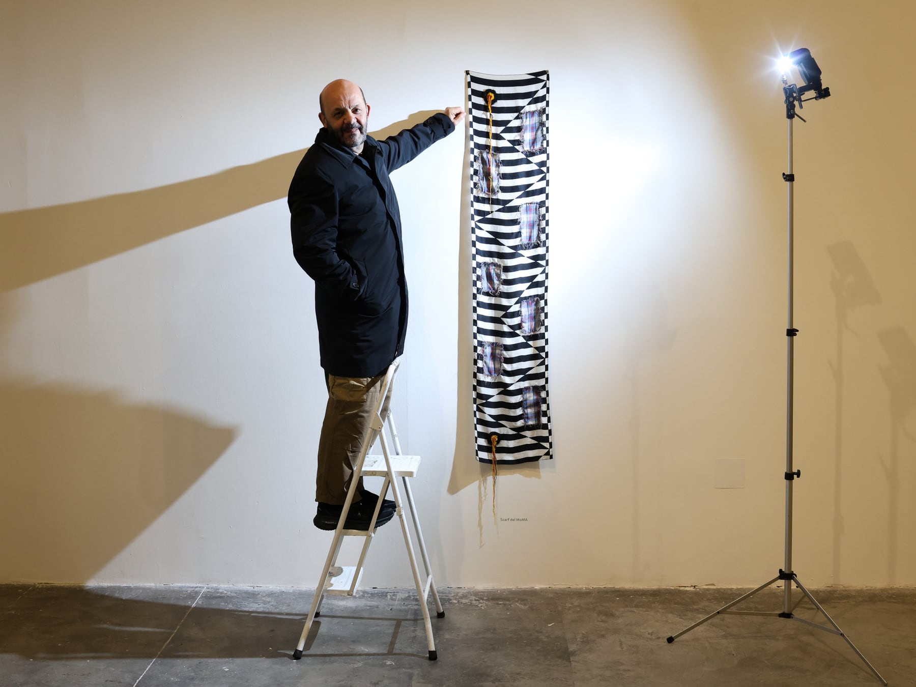 Marcelo Pombo transforma residuos cotidiana en una nueva exposición en La Boca