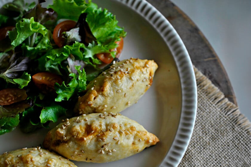 Empanadillas caseras de ternera y champiñones: cómo lograr una masa suave y un relleno jugoso