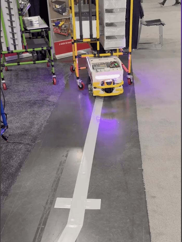 Intel ganó tiempo para seguir moviendo chips con robots importados