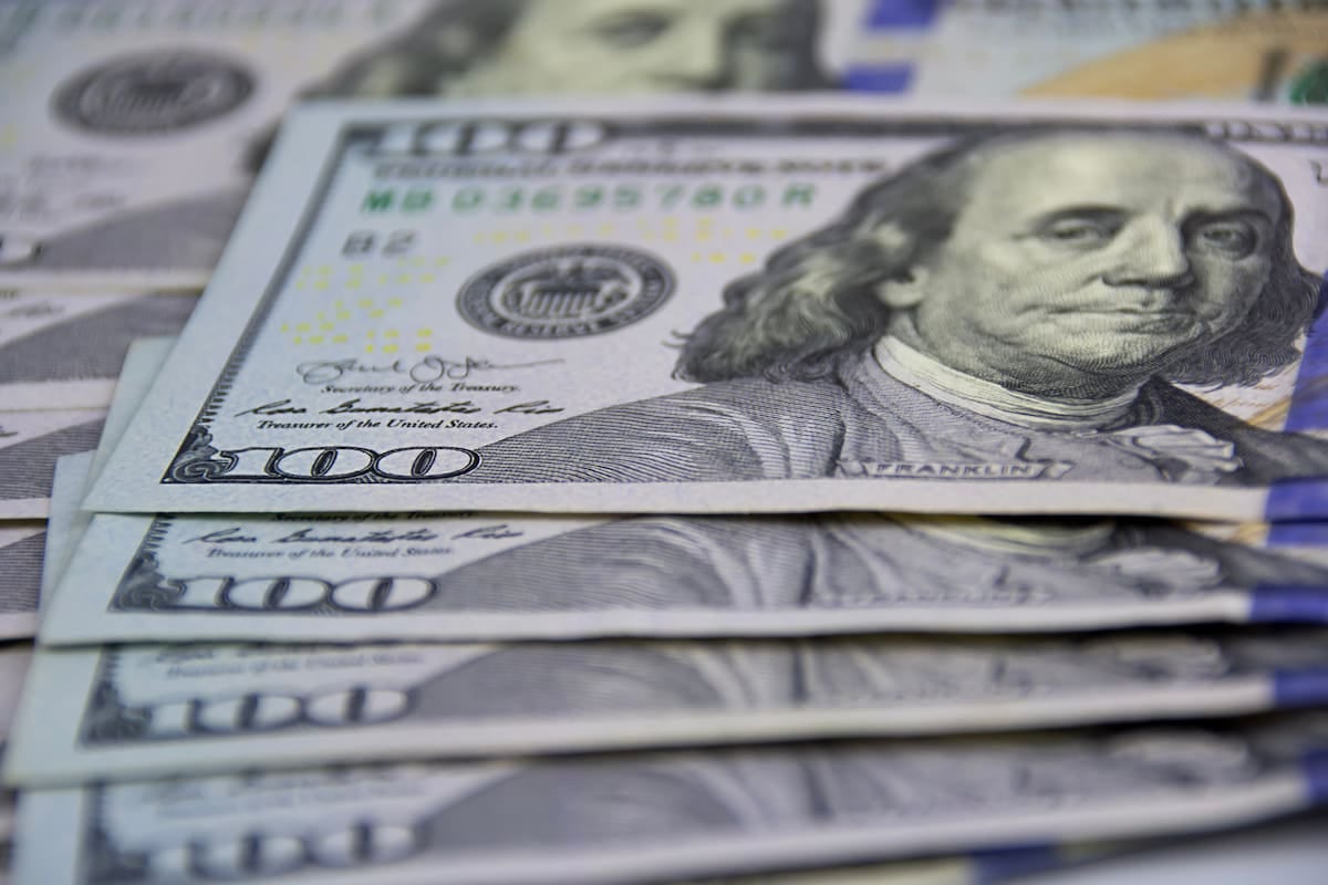 El dólar queda sin cambios durante el fin de semana mientras la inflación mensual llega al 1,9%